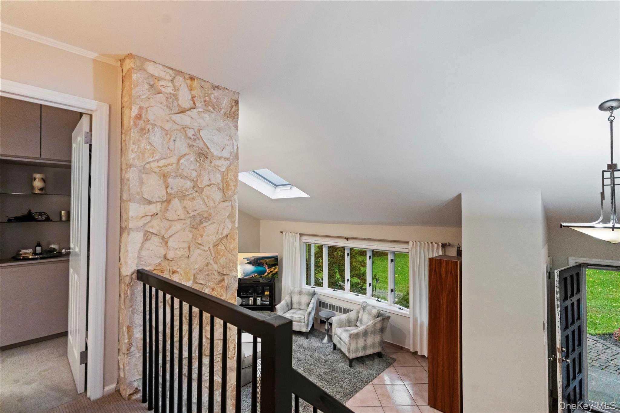 25 Surry Hill Place, Huntington, NY 11743