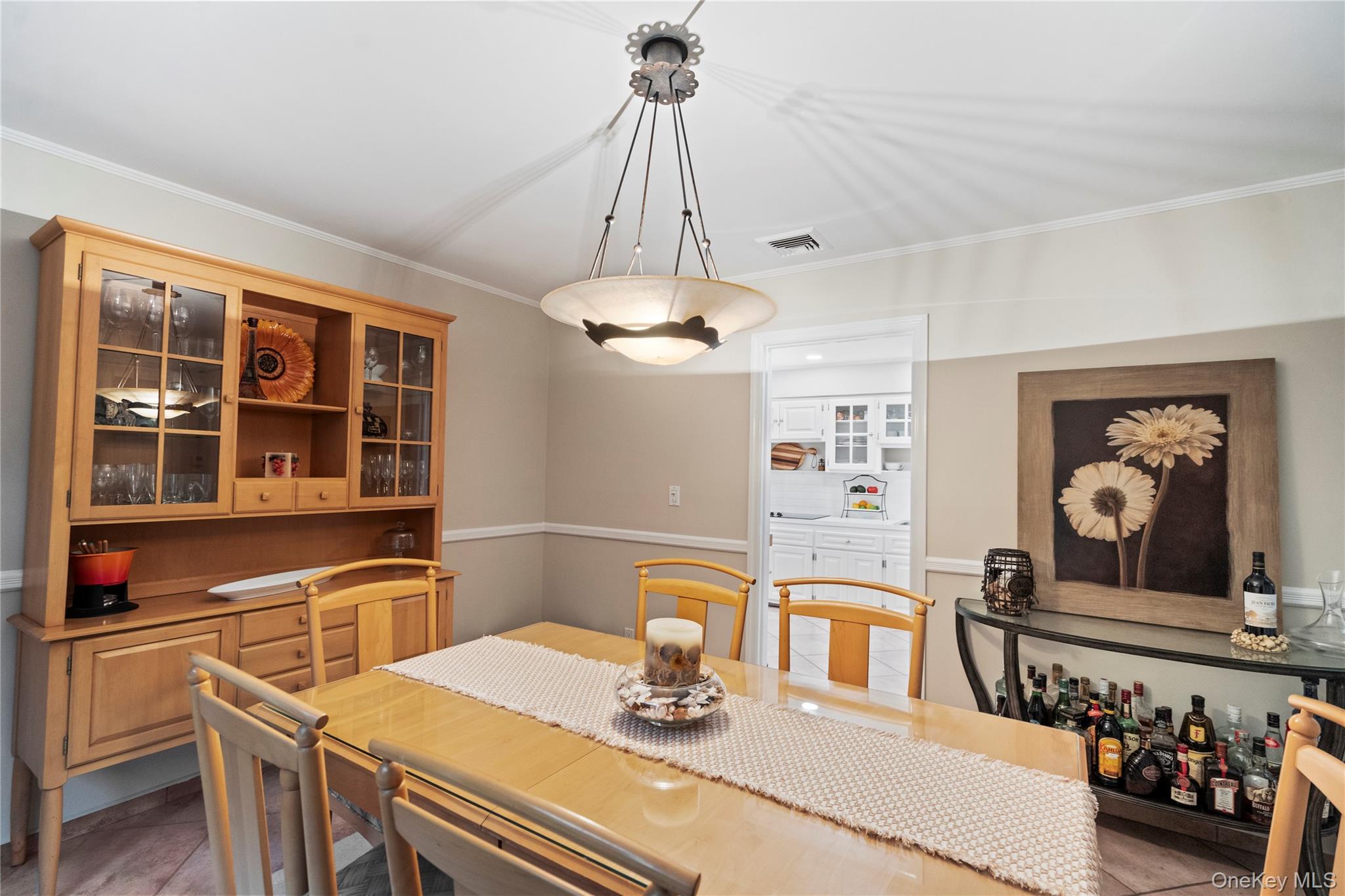 25 Surry Hill Place, Huntington, NY 11743