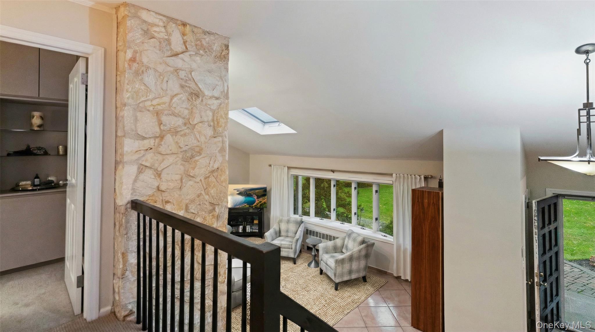 25 Surry Hill Place, Huntington, NY 11743