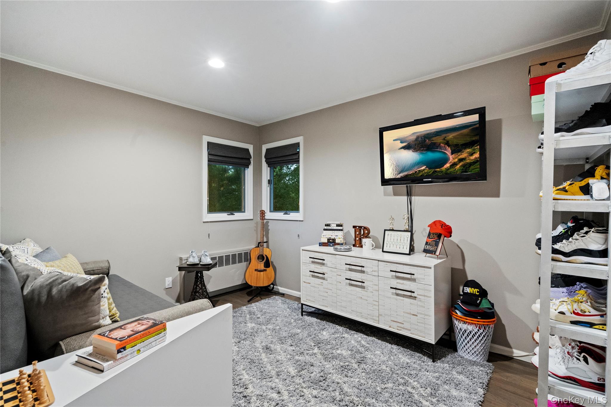 25 Surry Hill Place, Huntington, NY 11743