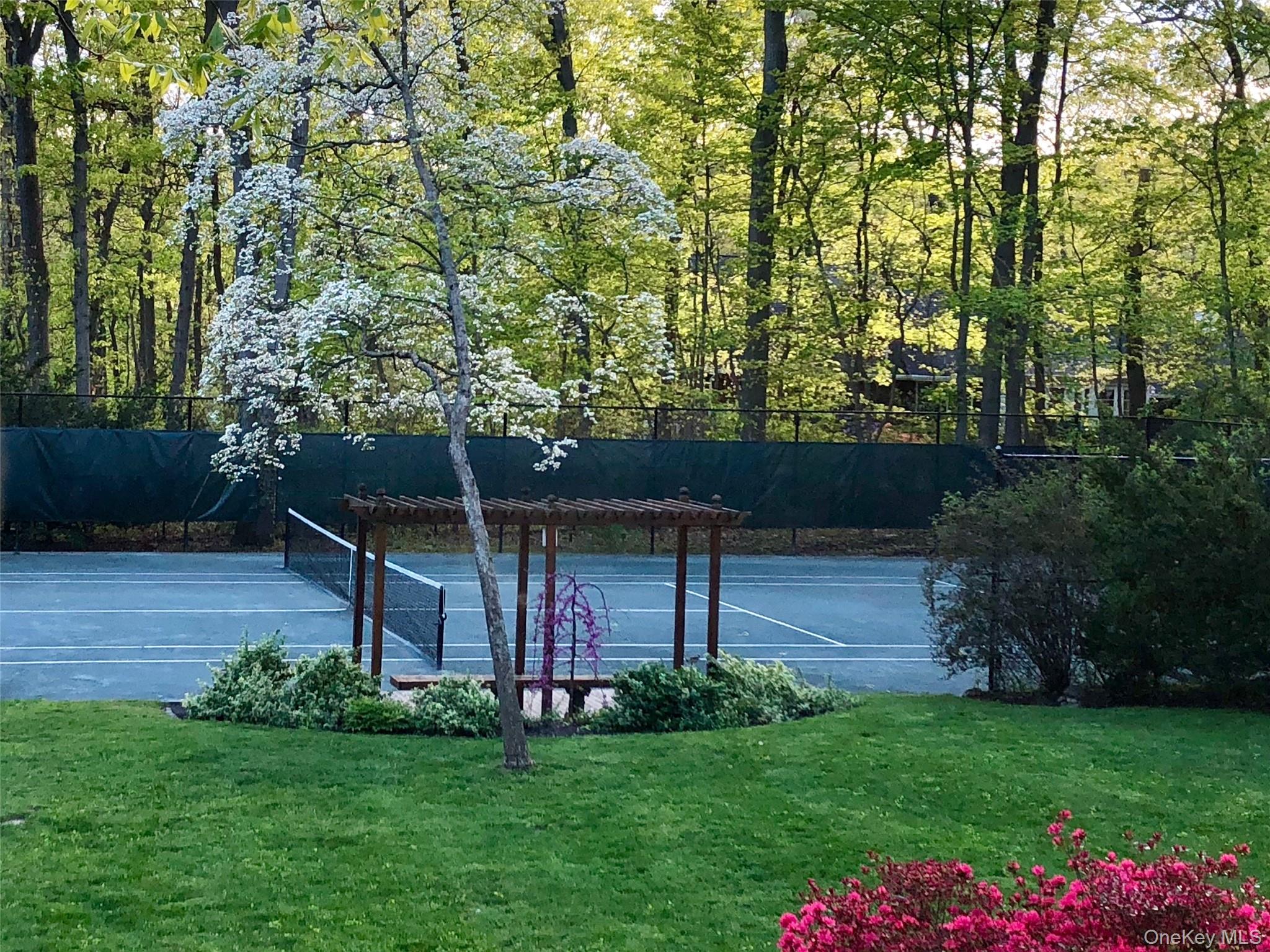 25 Surry Hill Place, Huntington, NY 11743