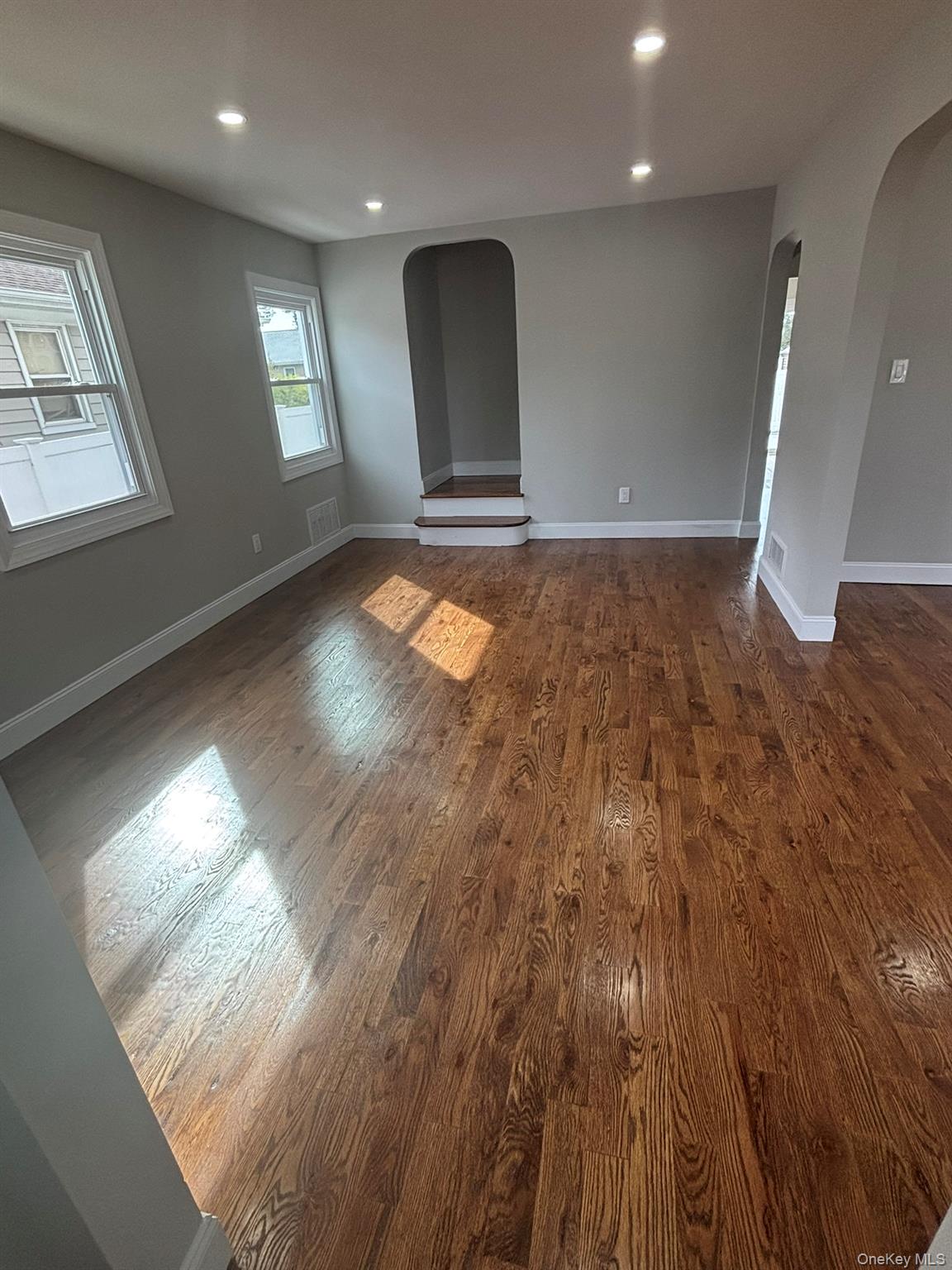 3154 Roxbury Road, Oceanside, NY 11572