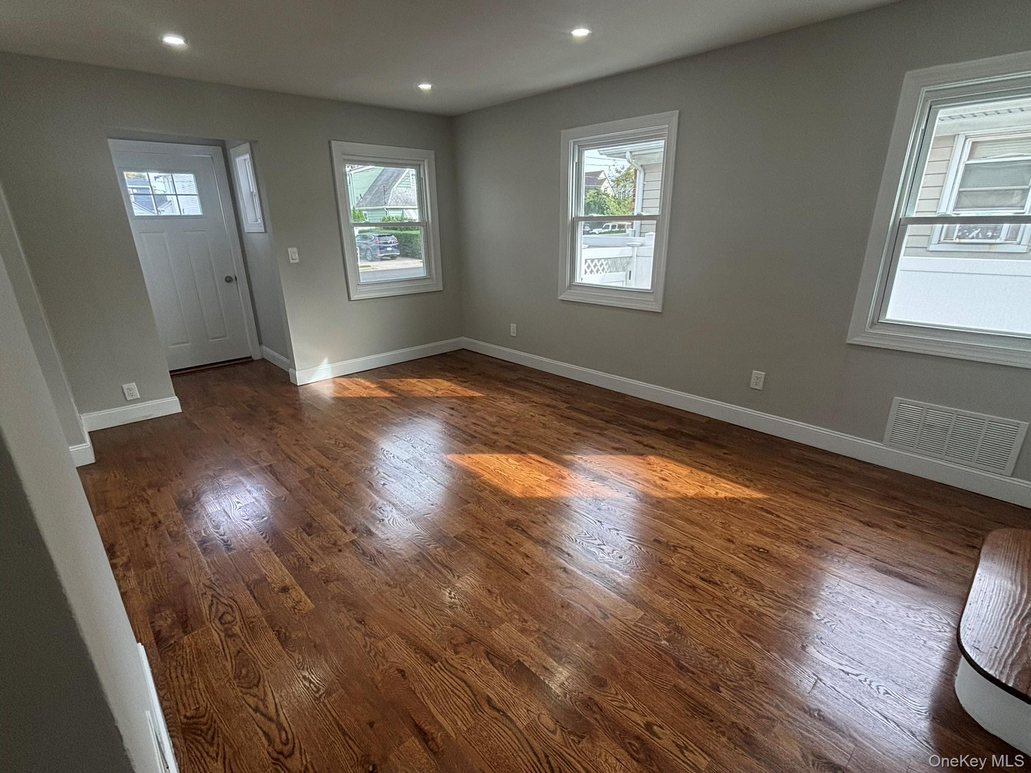 3154 Roxbury Road, Oceanside, NY 11572