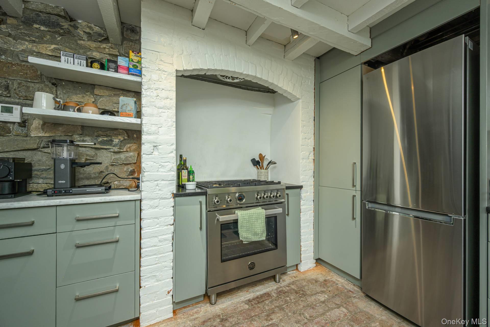 233 Madison Street, Sag Harbor, NY 11963