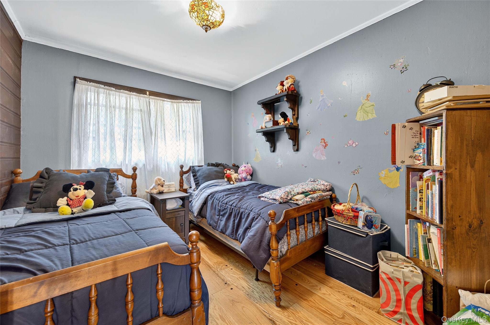 92 Hemlock Drive, Farmingdale, NY 11735