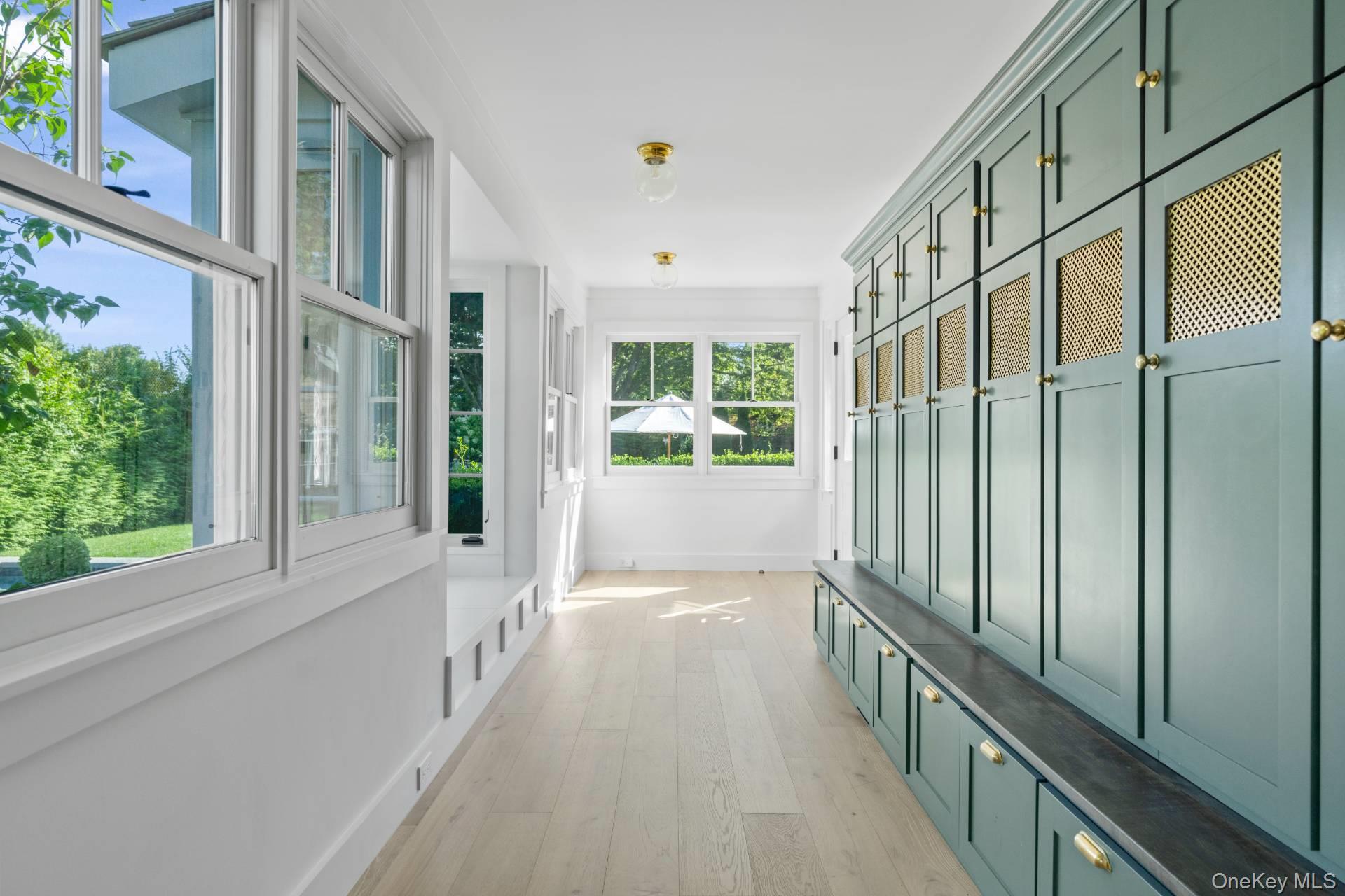 44 Buell Lane, East Hampton, NY 11937