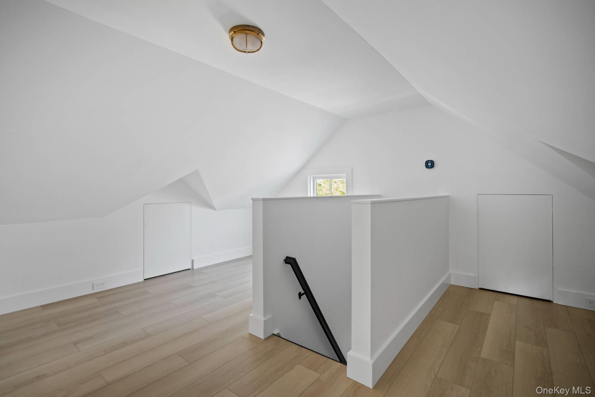 44 Buell Lane, East Hampton, NY 11937