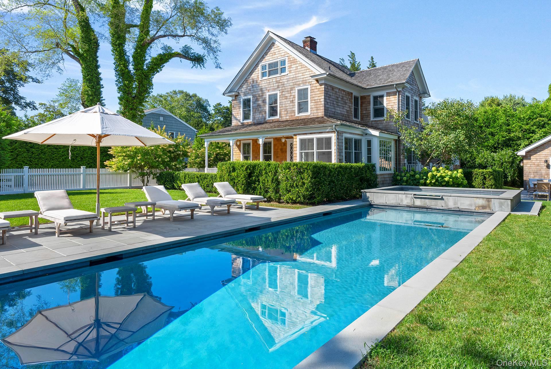 44 Buell Lane, East Hampton, NY 11937