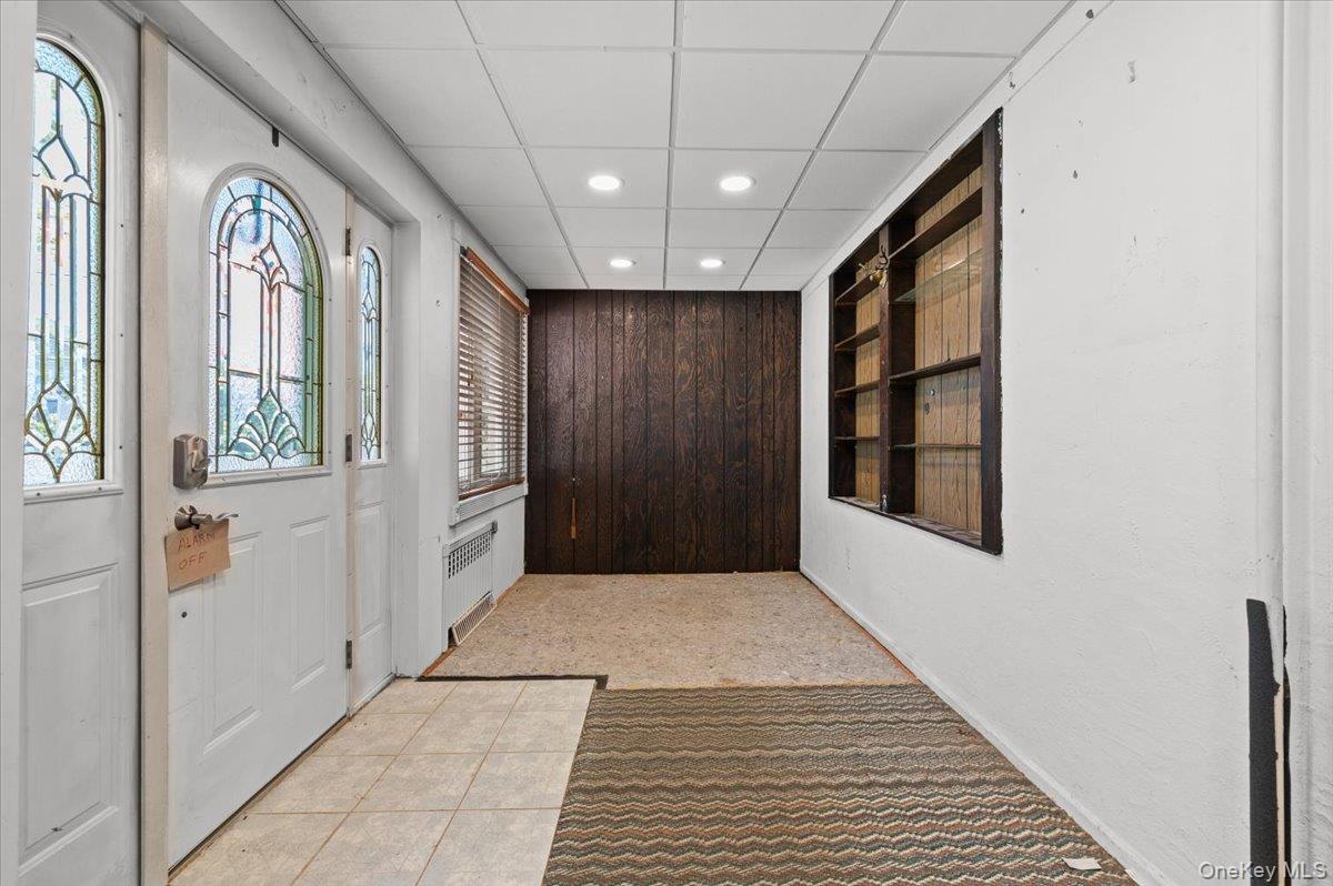 160 Rockaway Parkway, Valley Stream, NY 11580