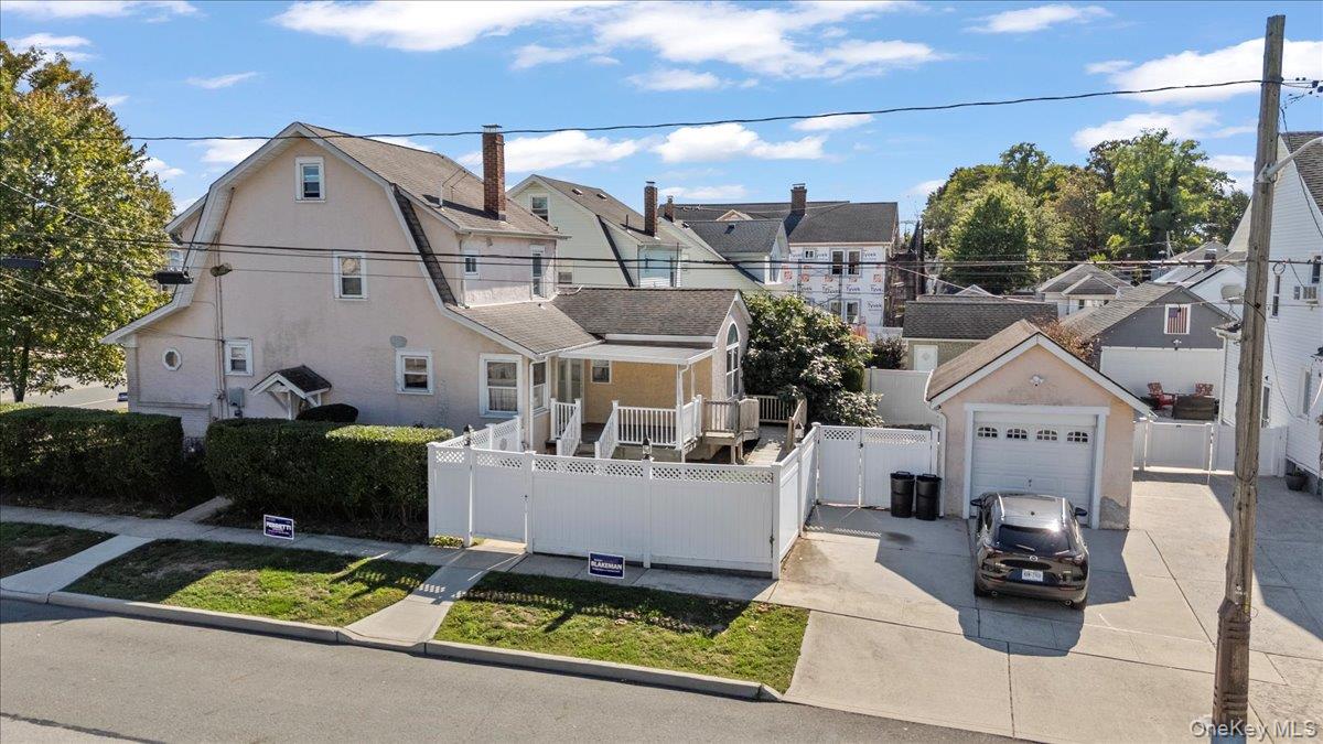 160 Rockaway Parkway, Valley Stream, NY 11580