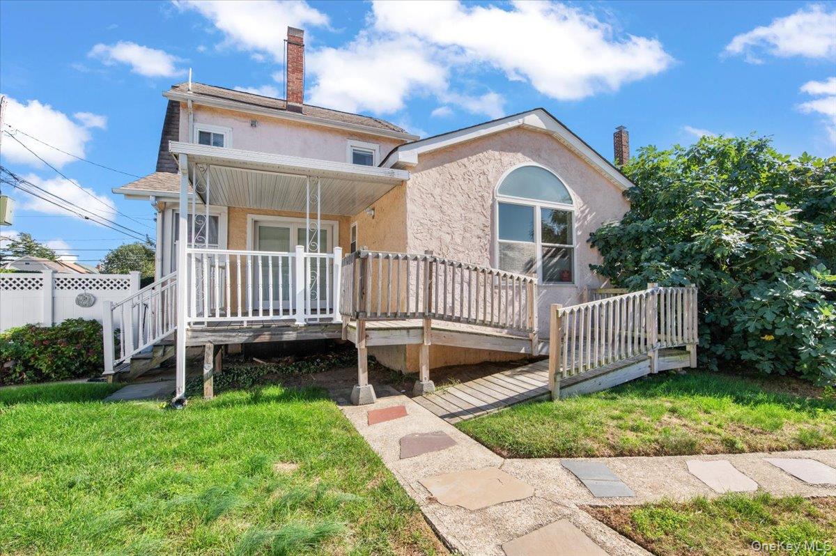 160 Rockaway Parkway, Valley Stream, NY 11580