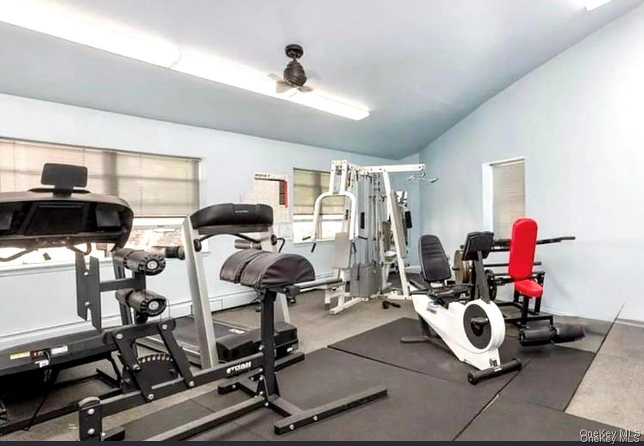 2445 Union Boulevard # 5B, Islip, NY 11751