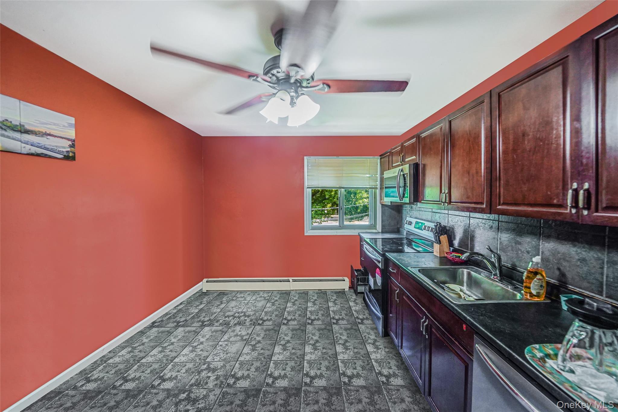 2445 Union Boulevard # 5B, Islip, NY 11751