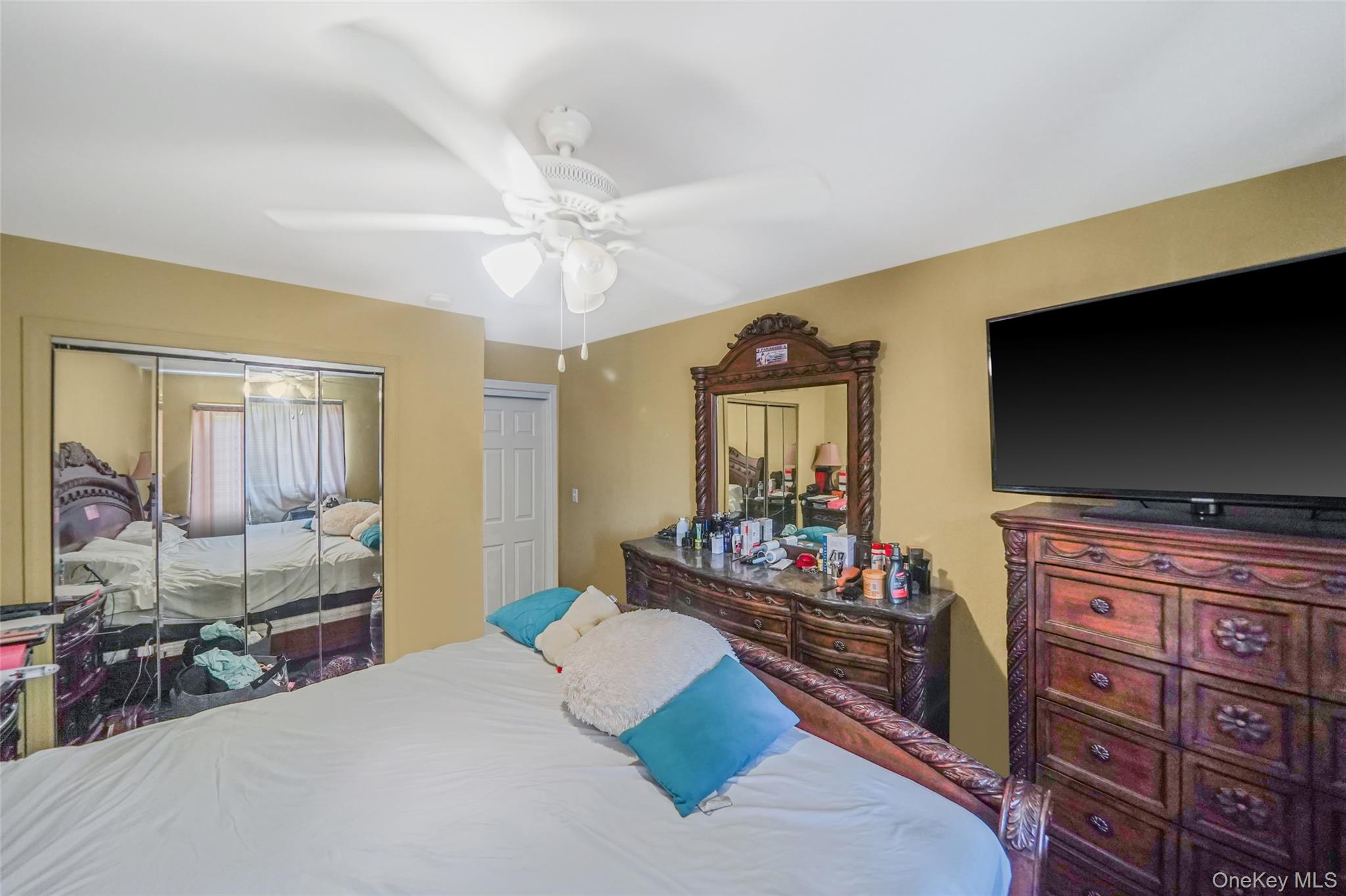 2445 Union Boulevard # 5B, Islip, NY 11751