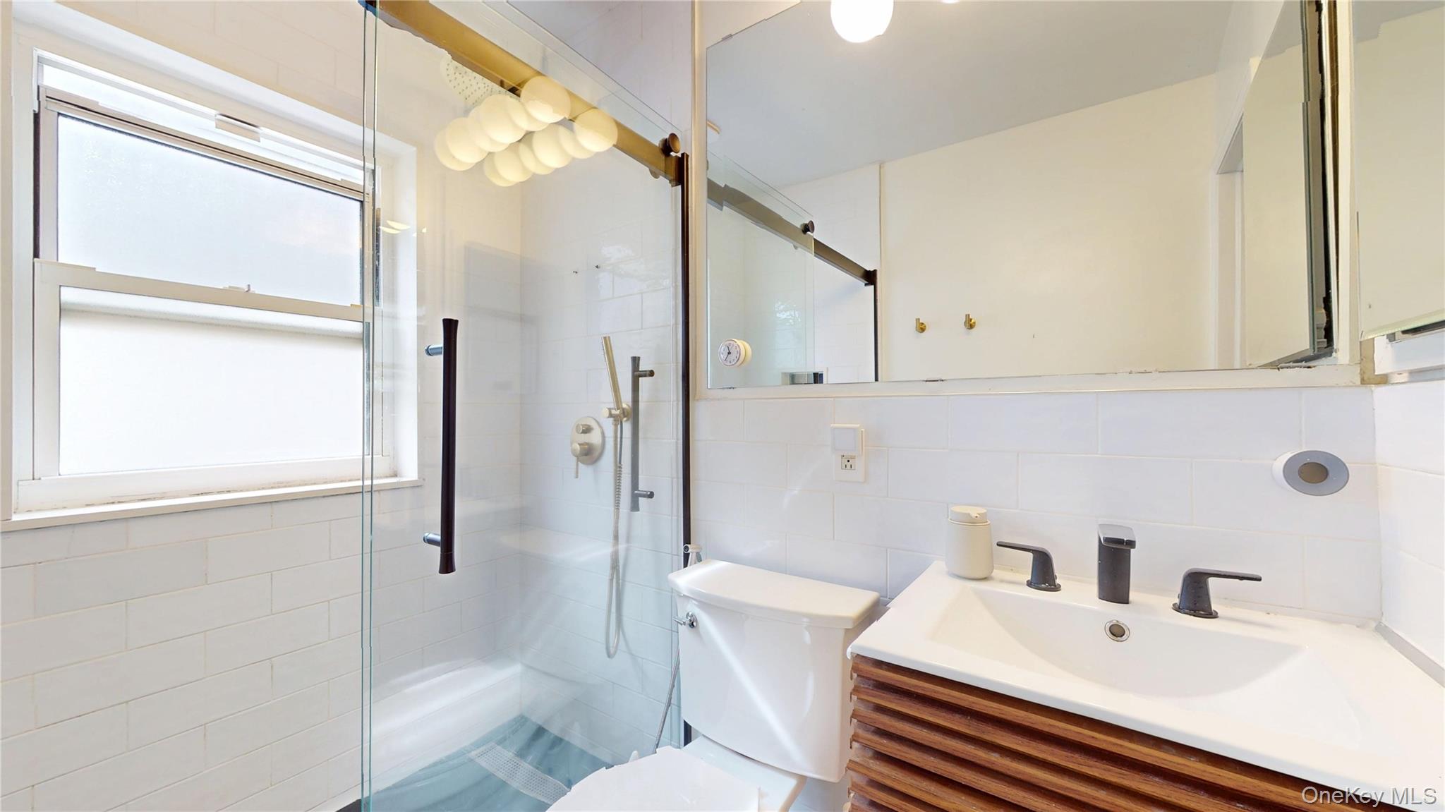 6897 Alderton Street, Rego Park, NY 11374