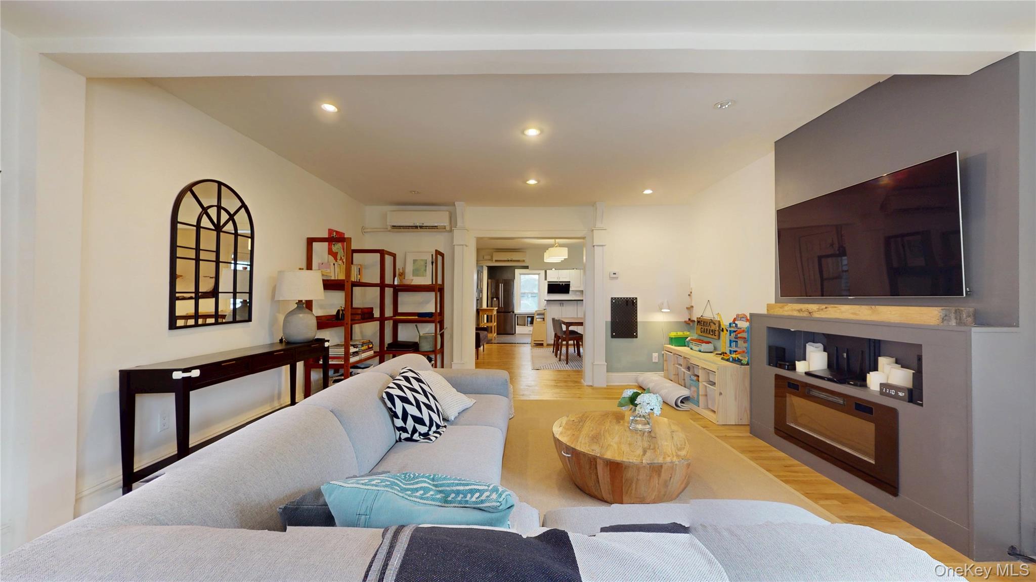 6897 Alderton Street, Rego Park, NY 11374