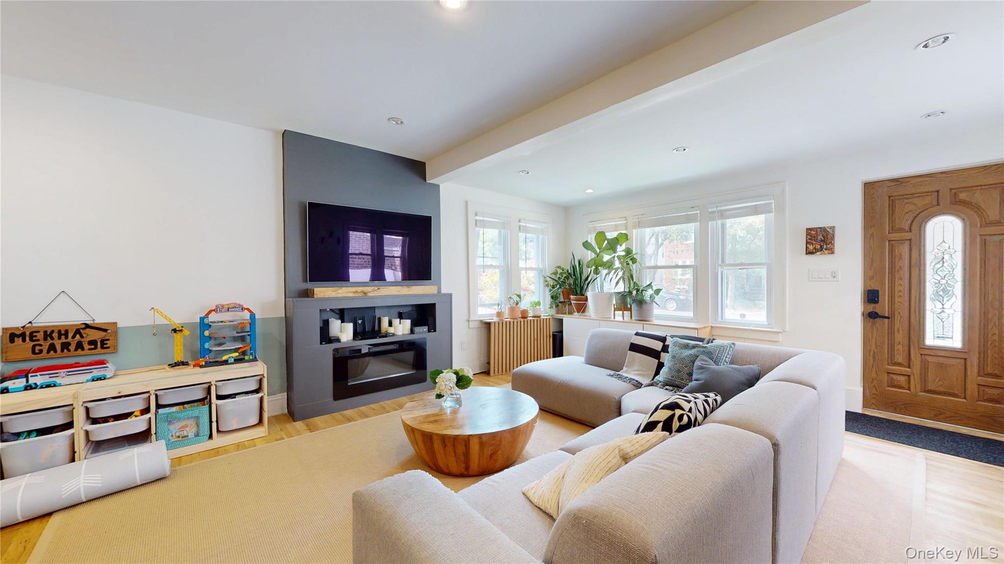 6897 Alderton Street, Rego Park, NY 11374