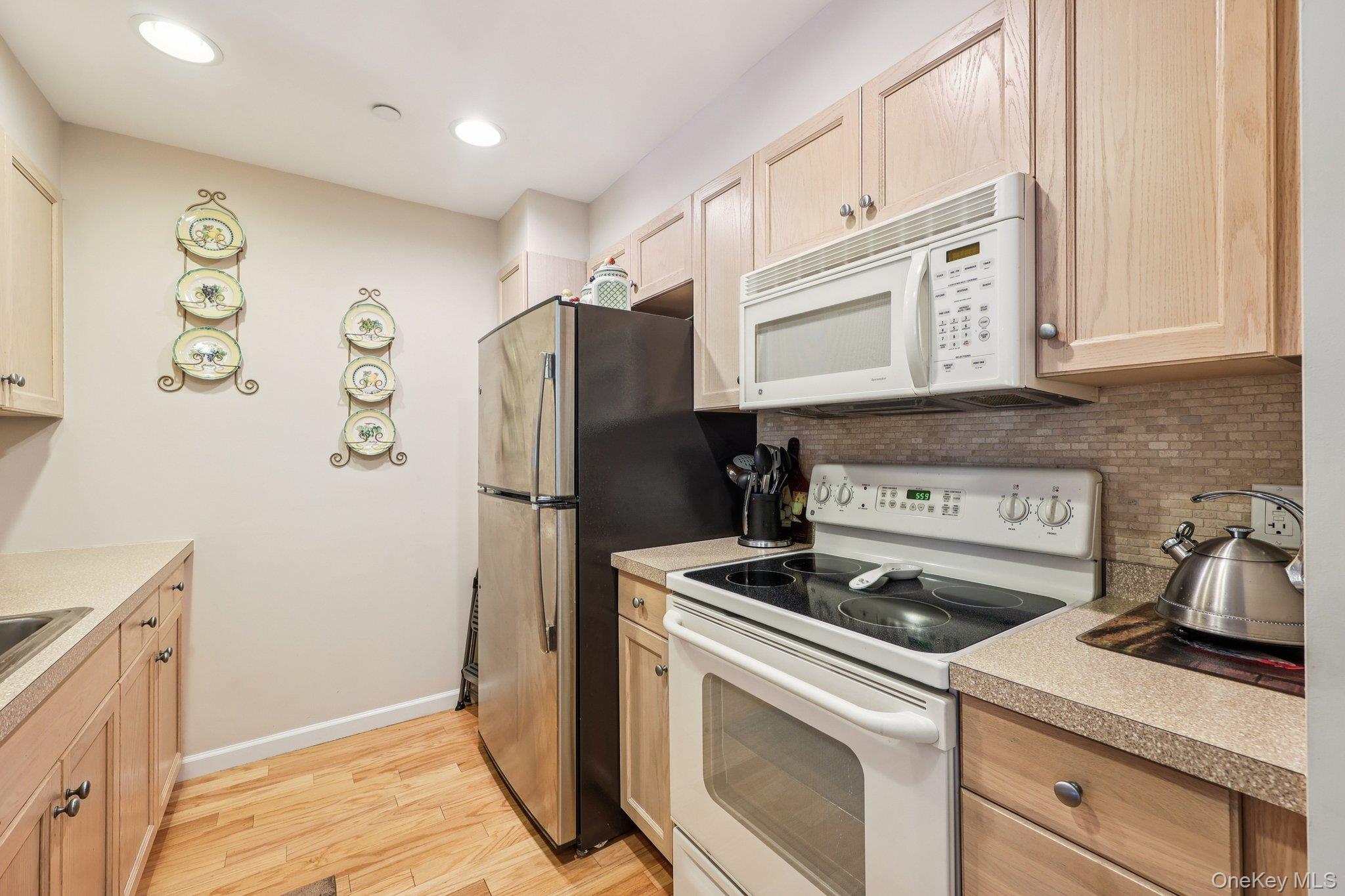 100 Woodcrest Lane # 123, Mount Kisco, NY 10549