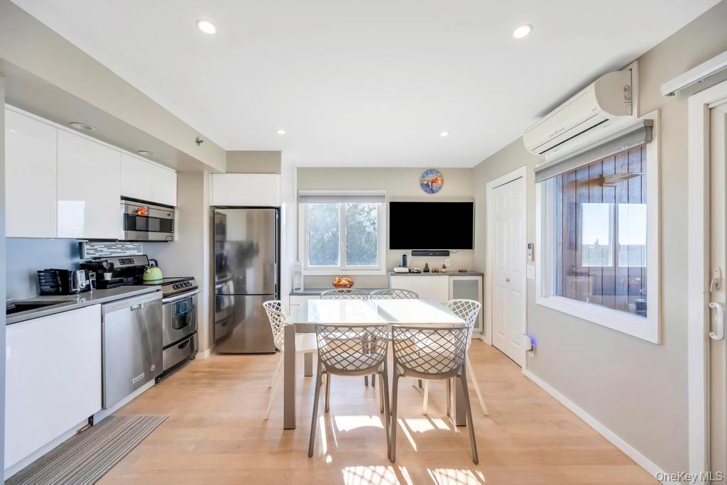 2004 Montauk Highway # 2011, Amagansett, NY 11930