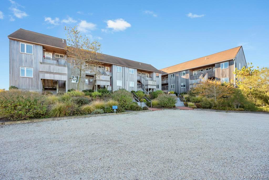 2004 Montauk Highway # 2011, Amagansett, NY 11930