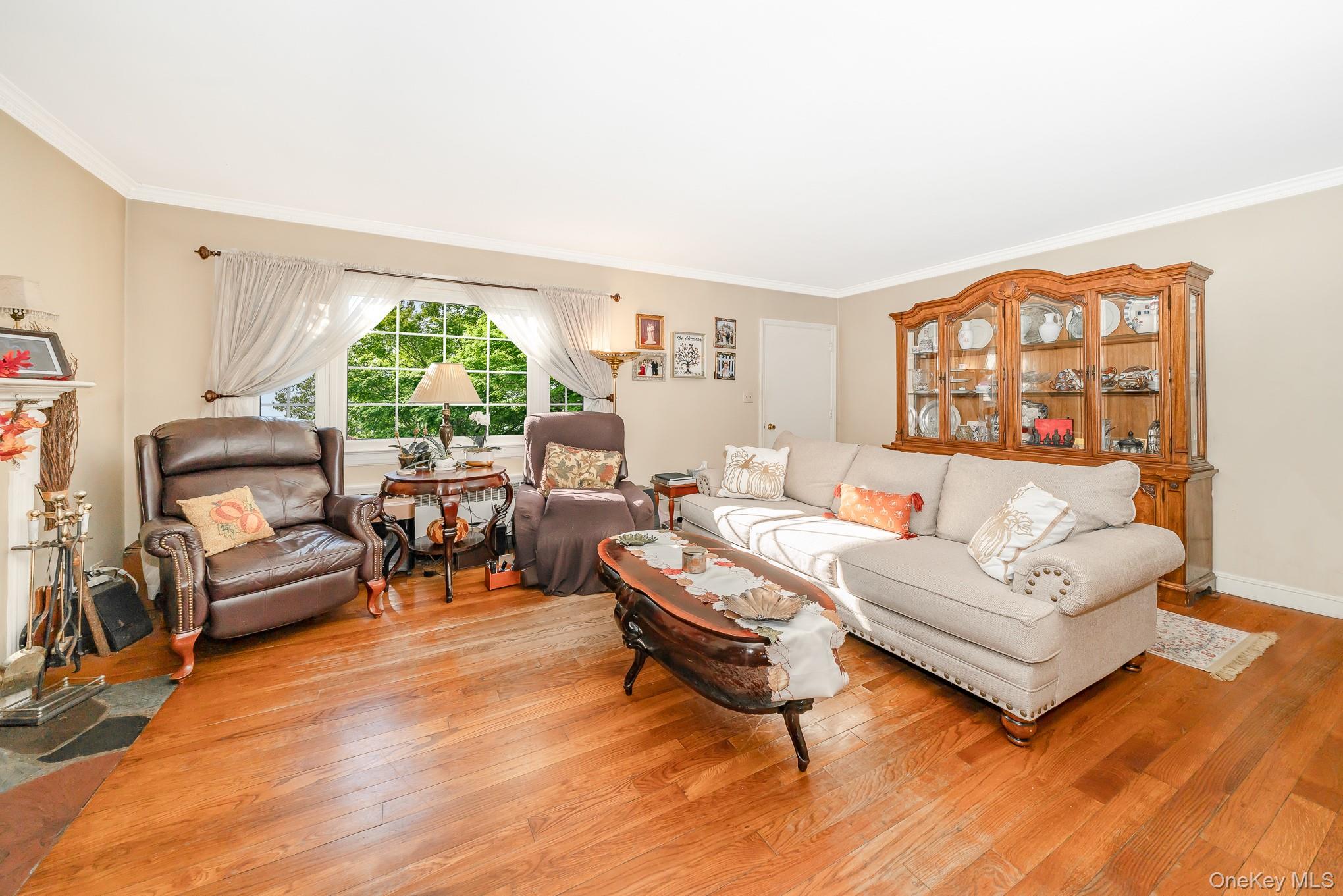 1427 Washington Avenue, Seaford, NY 11783