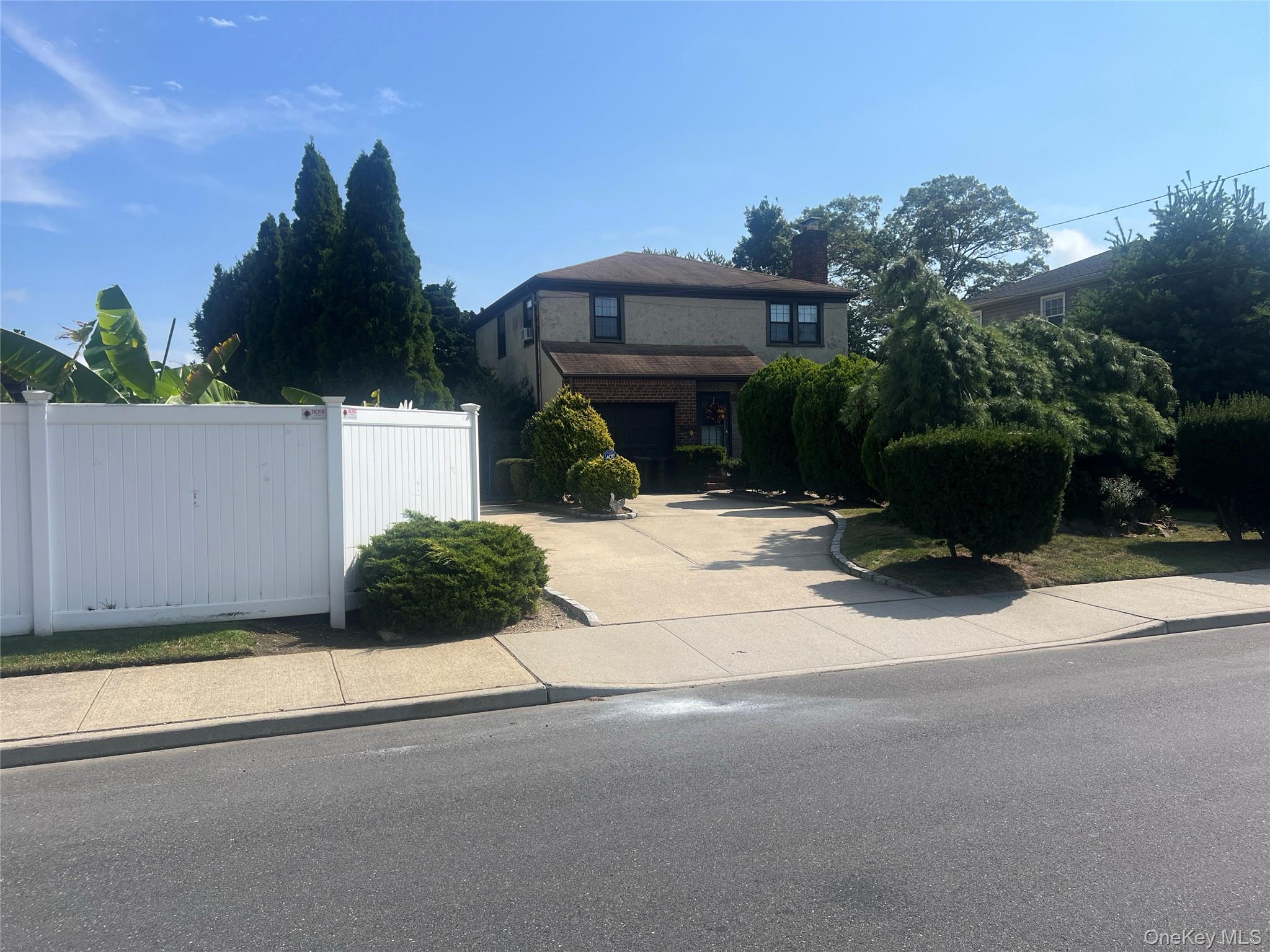 1427 Washington Avenue, Seaford, NY 11783