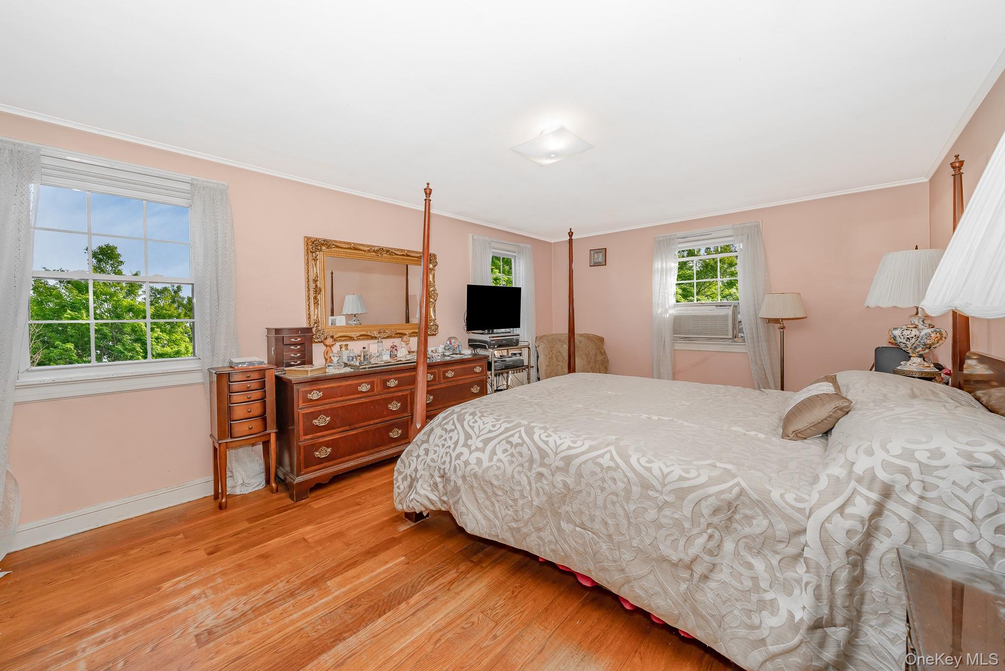 1427 Washington Avenue, Seaford, NY 11783