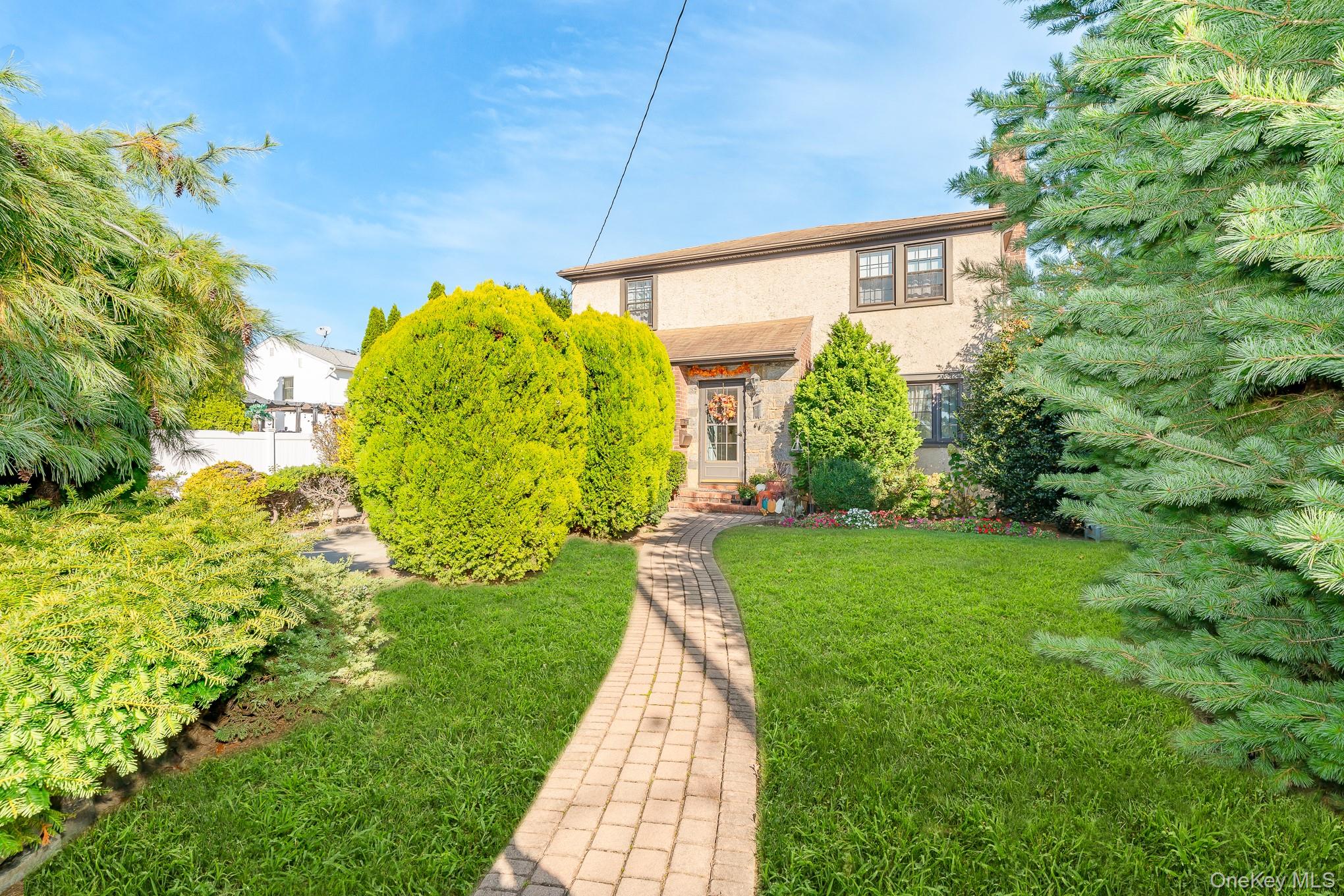 1427 Washington Avenue, Seaford, NY 11783