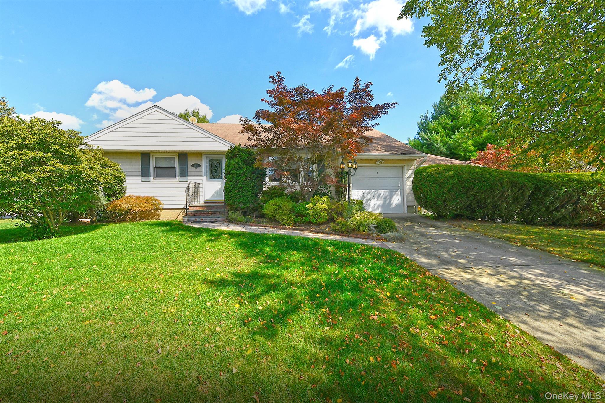 1483 Crown Street, Wantagh, NY 11793