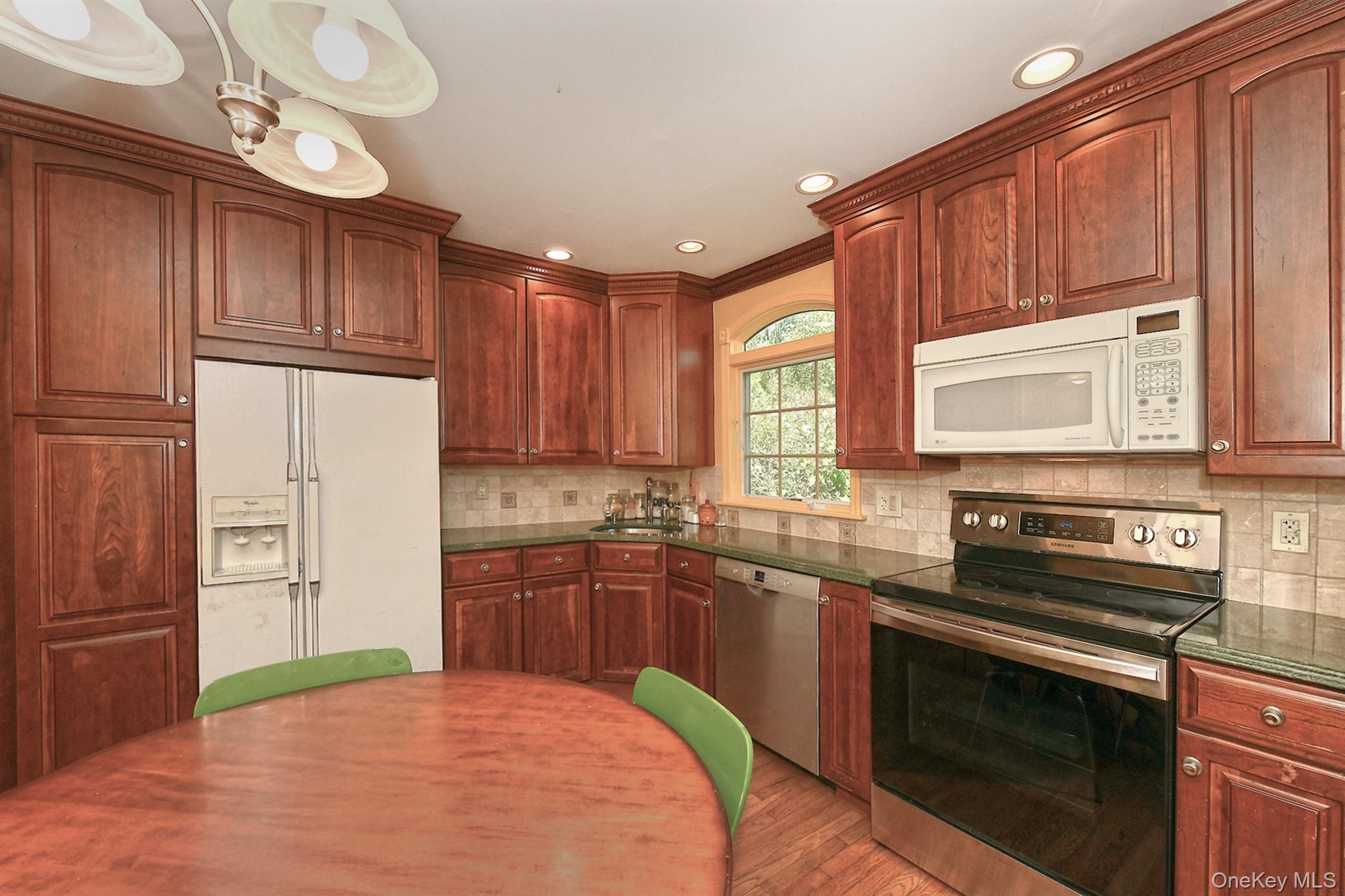 1483 Crown Street, Wantagh, NY 11793