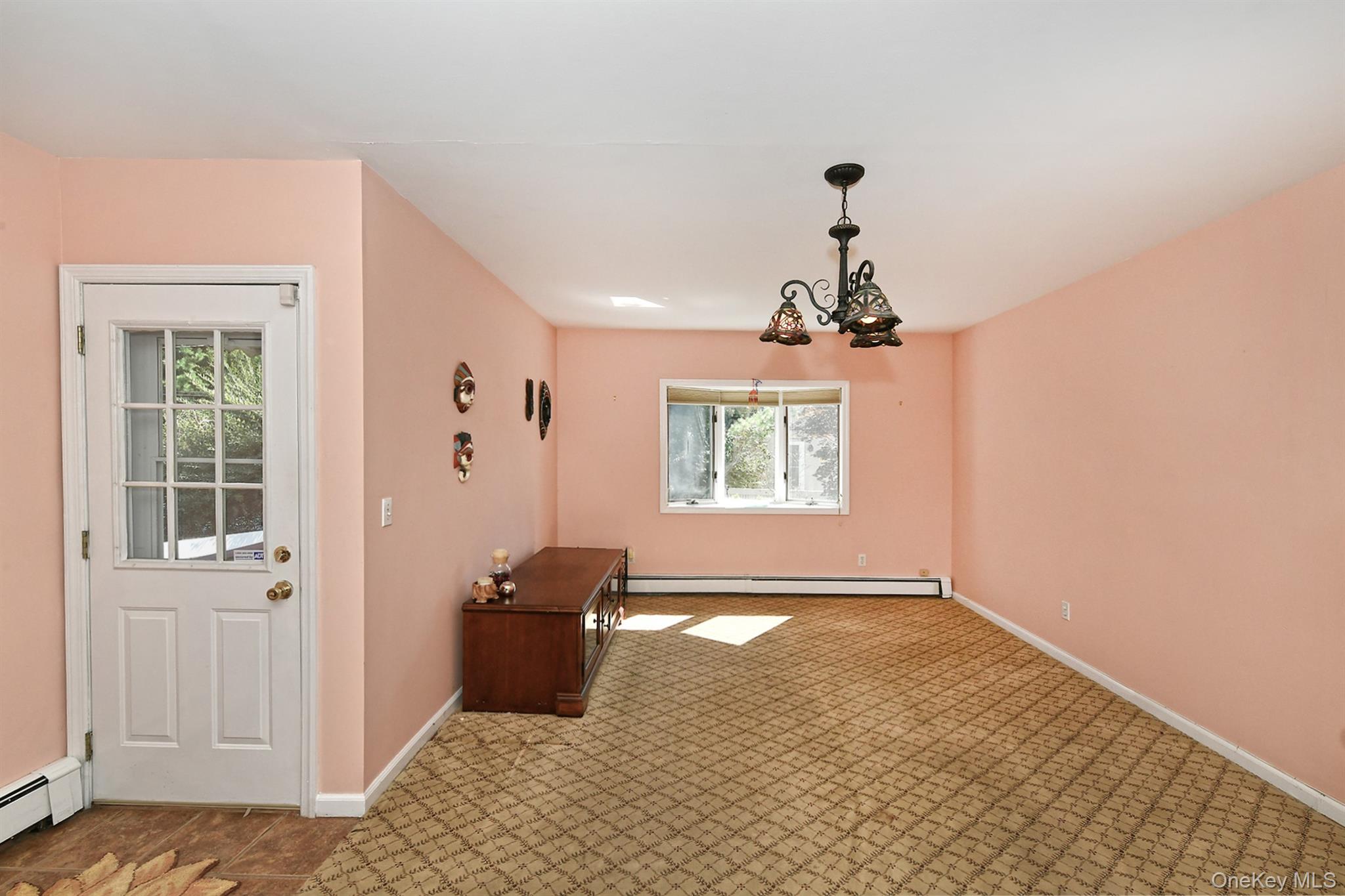 1483 Crown Street, Wantagh, NY 11793