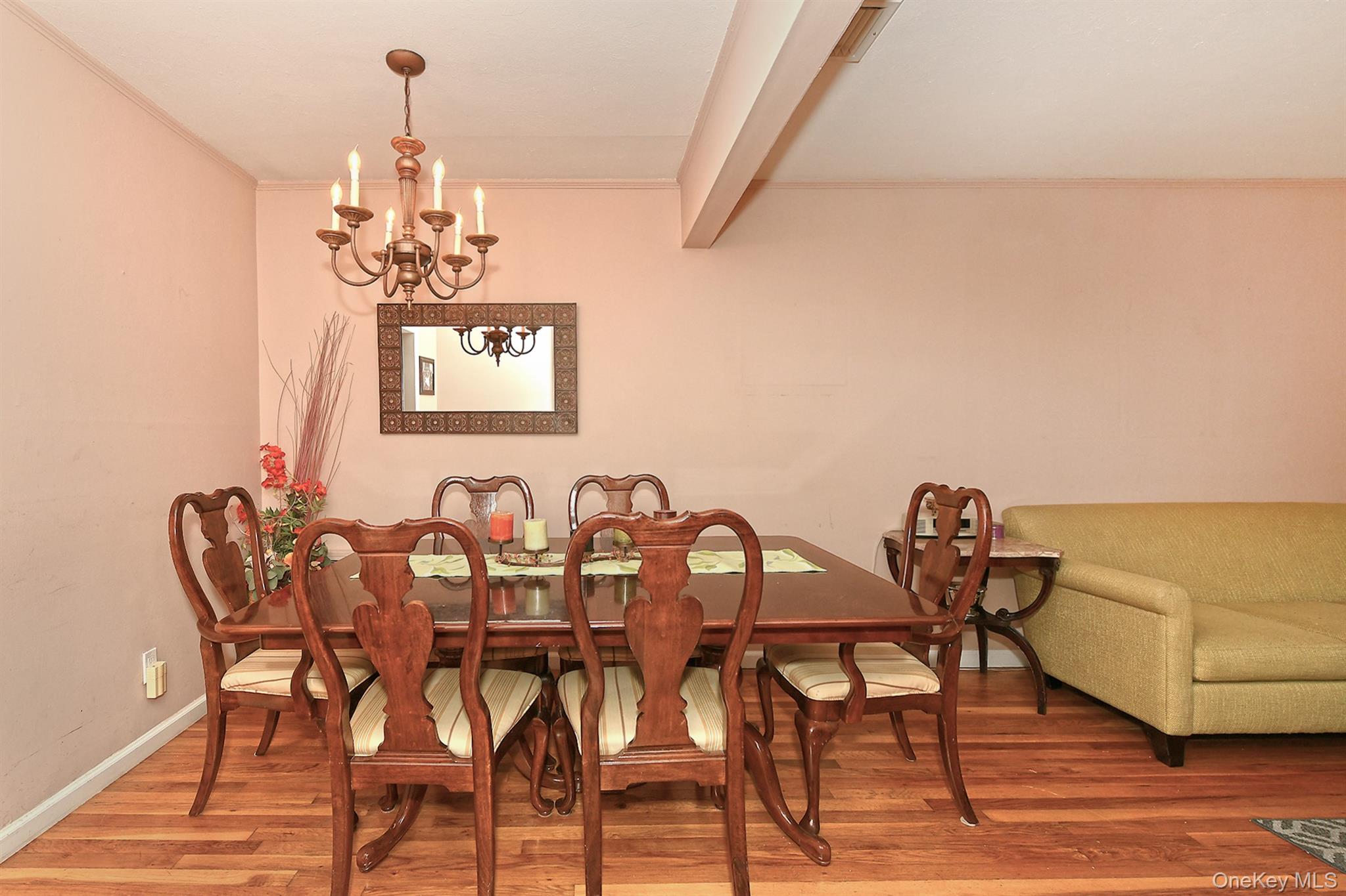 1483 Crown Street, Wantagh, NY 11793