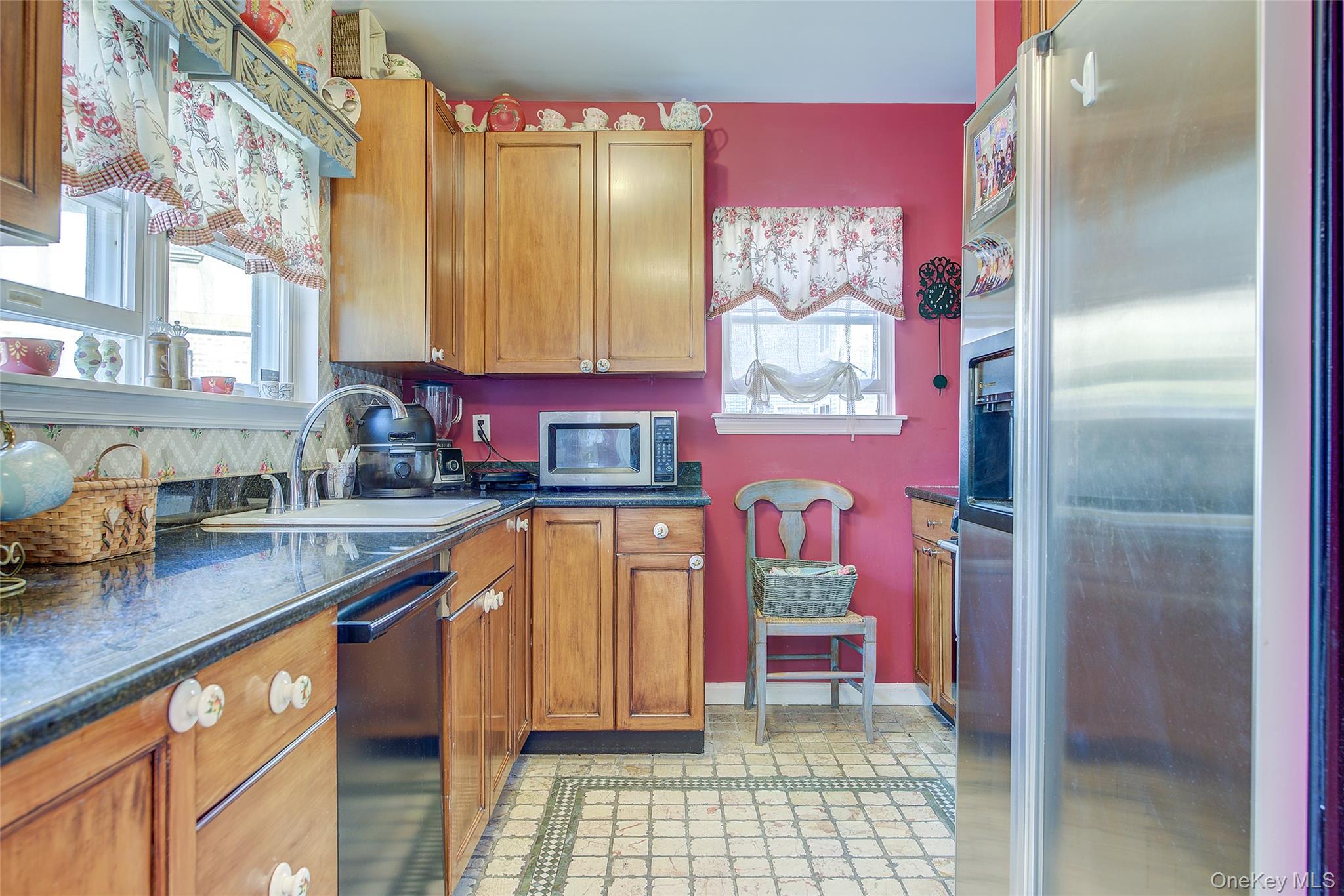 168-03 Powells Cove Boulevard # 13, Beechhurst, NY 11357