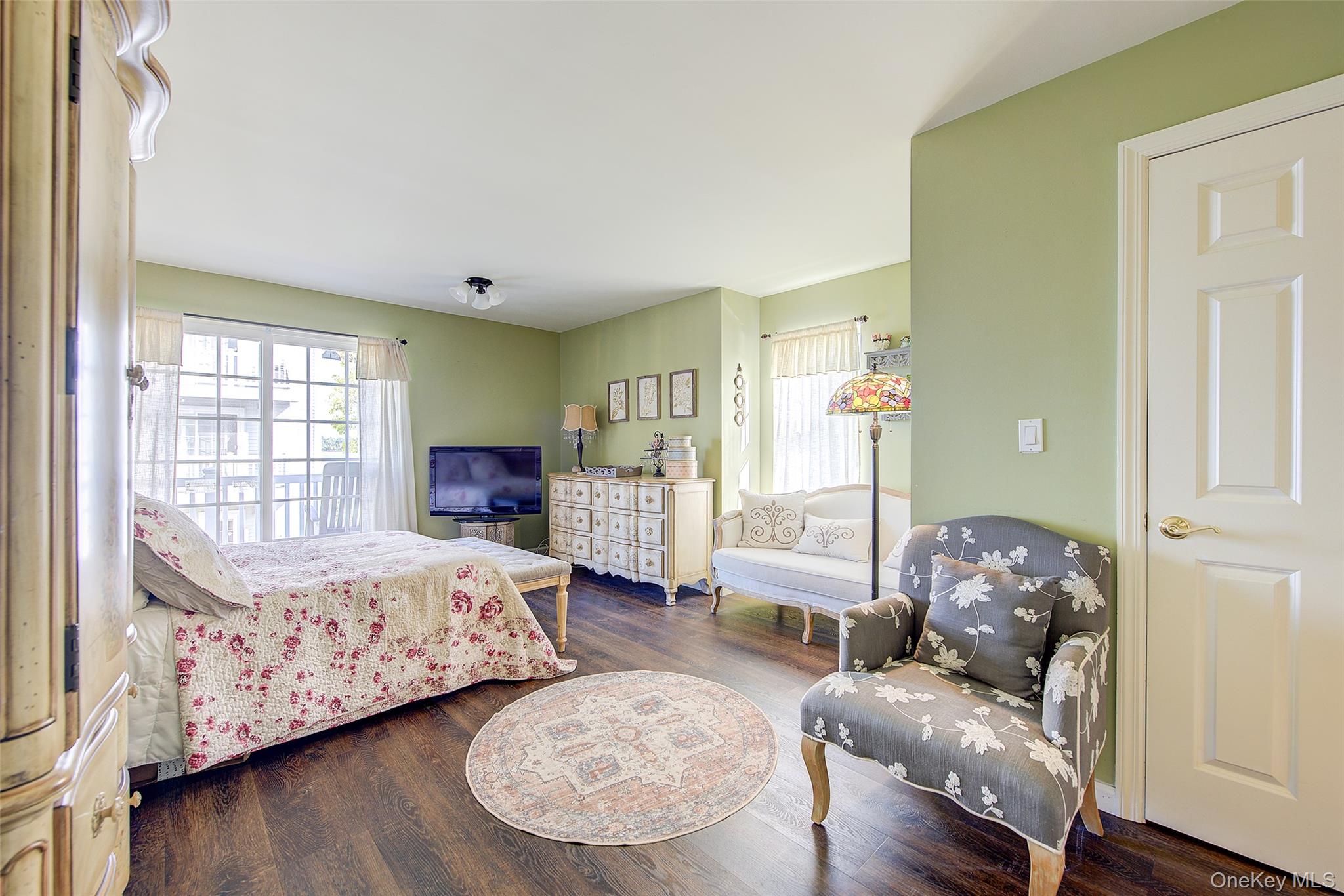 168-03 Powells Cove Boulevard # 13, Beechhurst, NY 11357