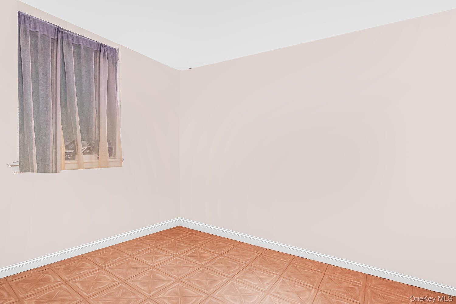 338 Ashburton Avenue, Yonkers, NY 10701