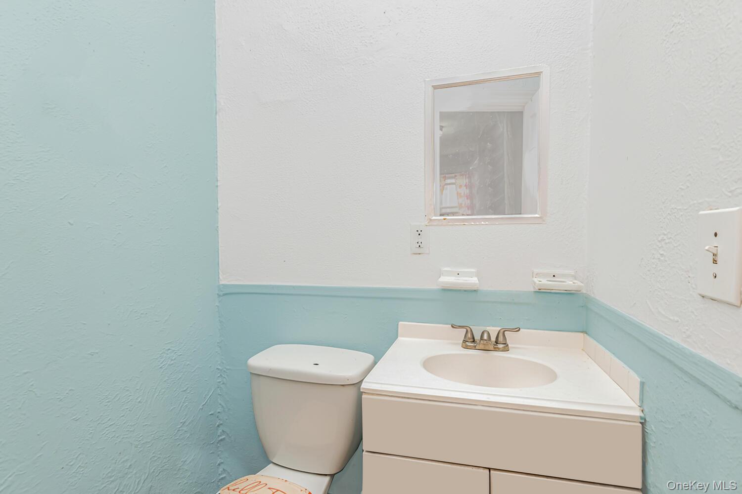 338 Ashburton Avenue, Yonkers, NY 10701