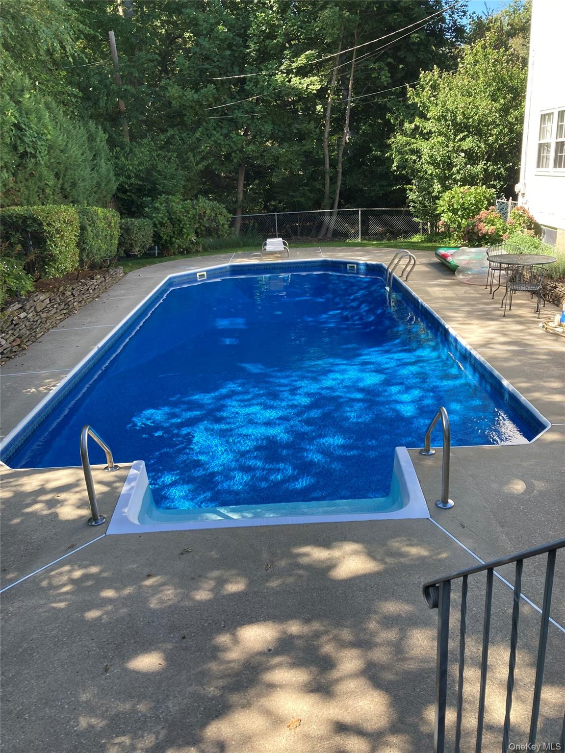 60 Oak Street, Smithtown, NY 11787