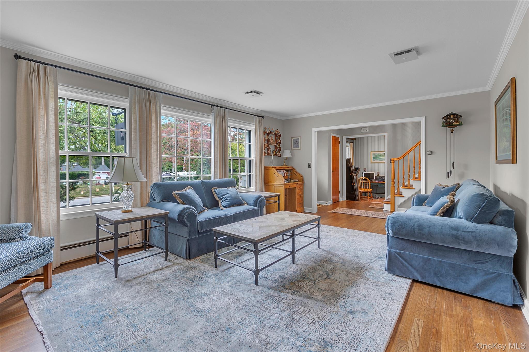 60 Oak Street, Smithtown, NY 11787