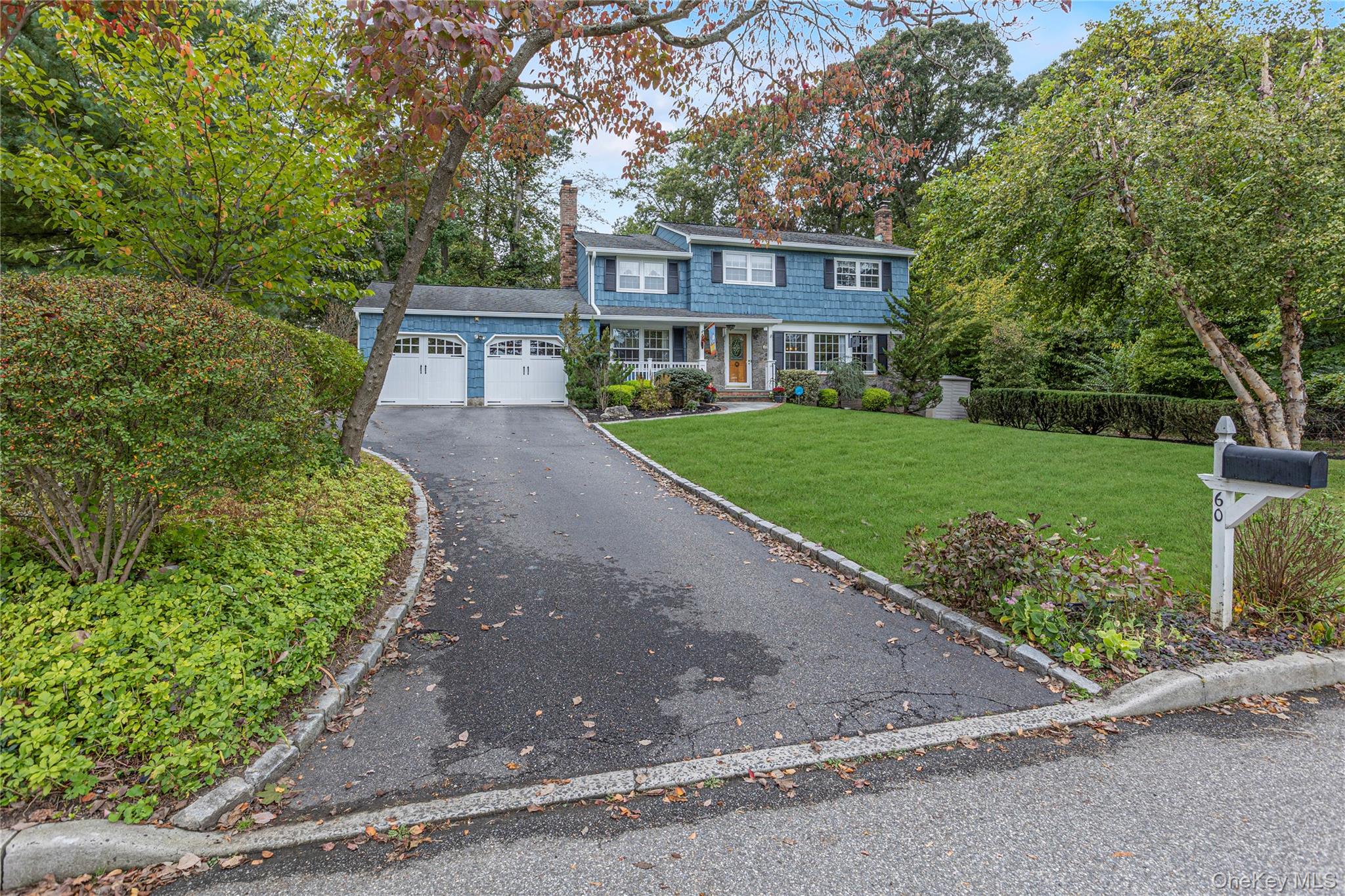 60 Oak Street, Smithtown, NY 11787