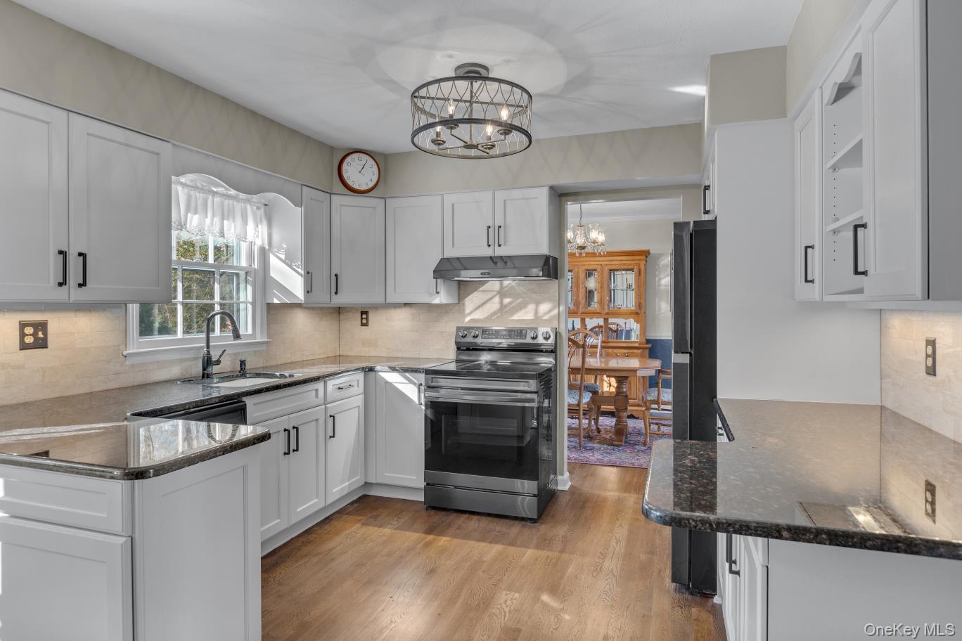 60 Oak Street, Smithtown, NY 11787