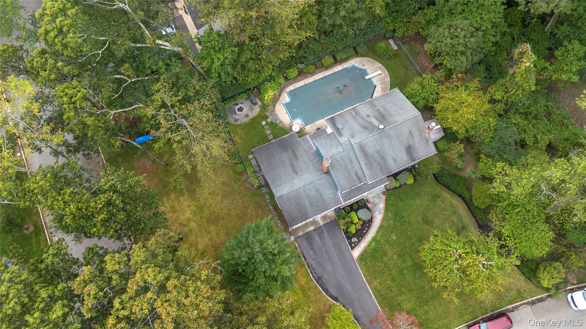 60 Oak Street, Smithtown, NY 11787