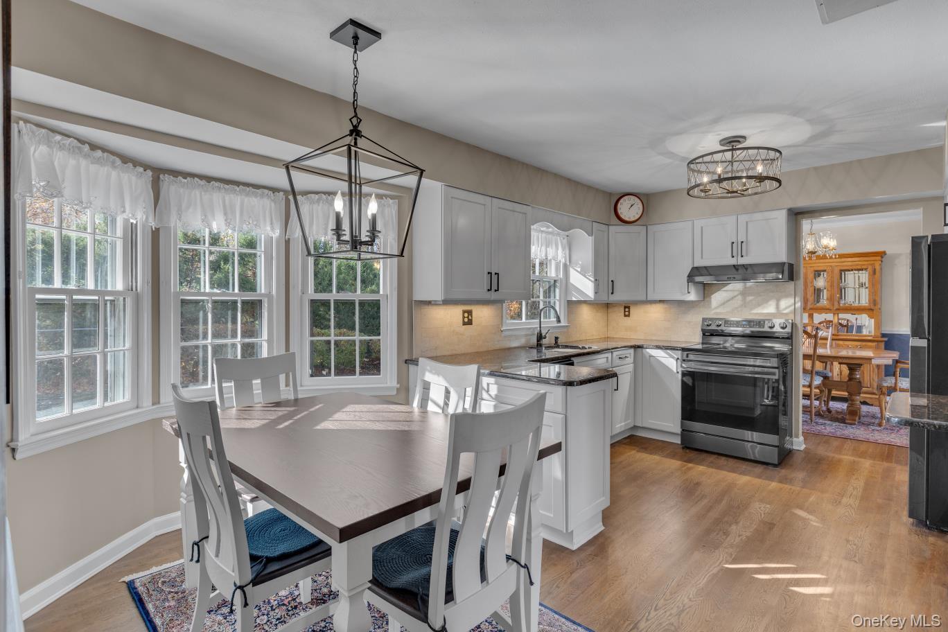 60 Oak Street, Smithtown, NY 11787