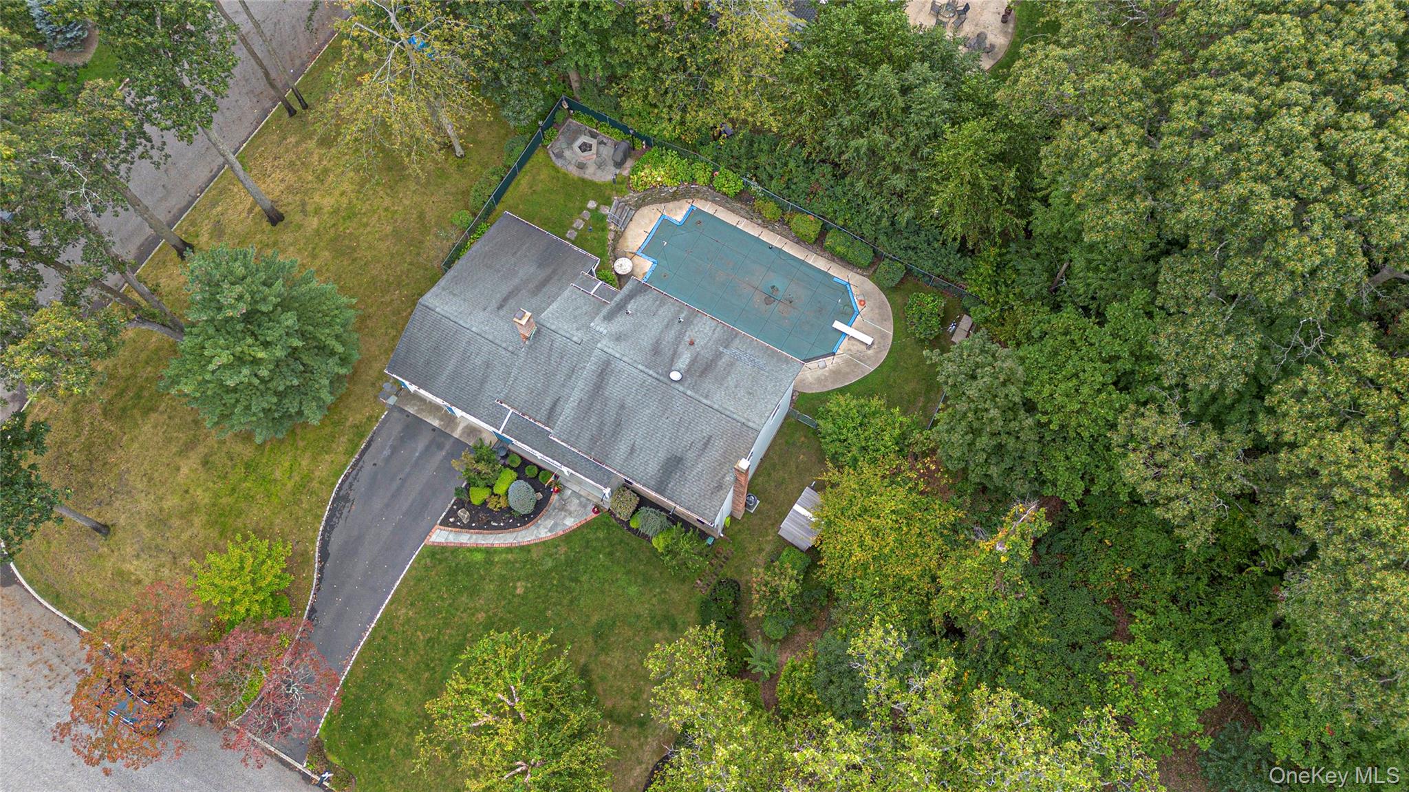 60 Oak Street, Smithtown, NY 11787