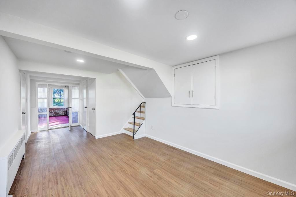 15 Deer Lane, Hicksville, NY 11801