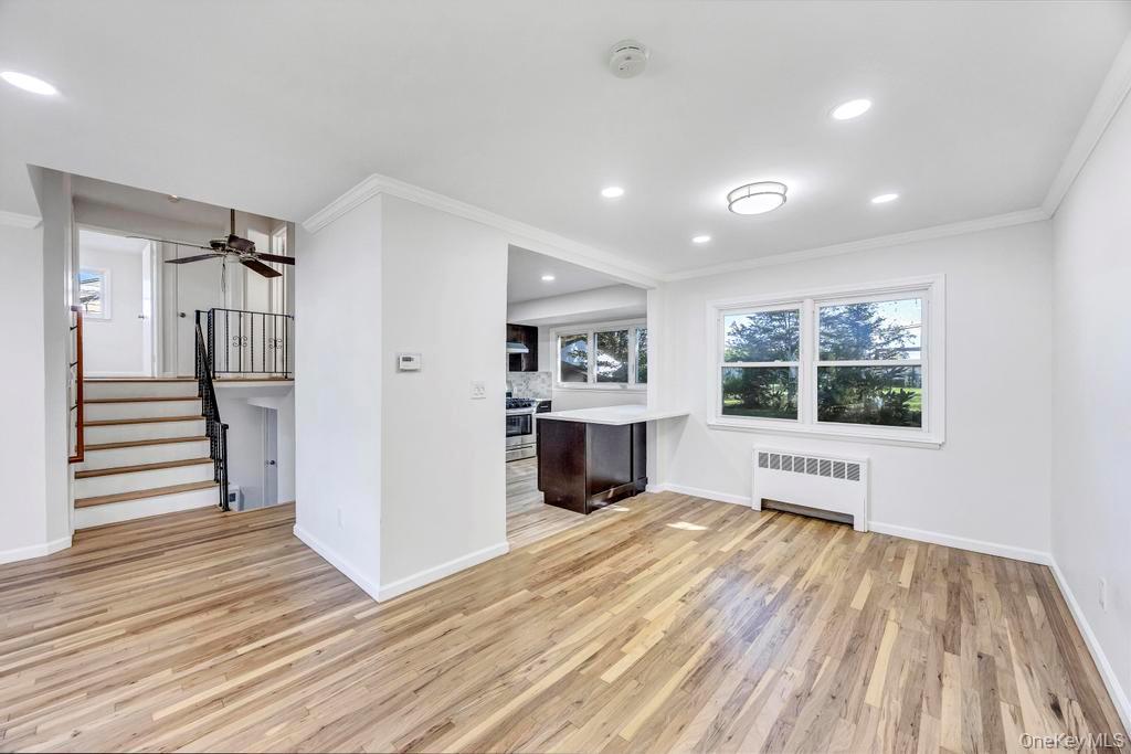 15 Deer Lane, Hicksville, NY 11801