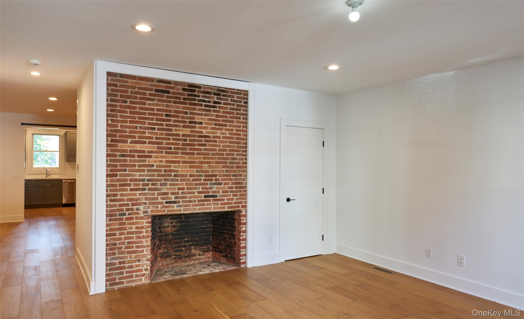 125 Warren Street, Hudson, NY 12534