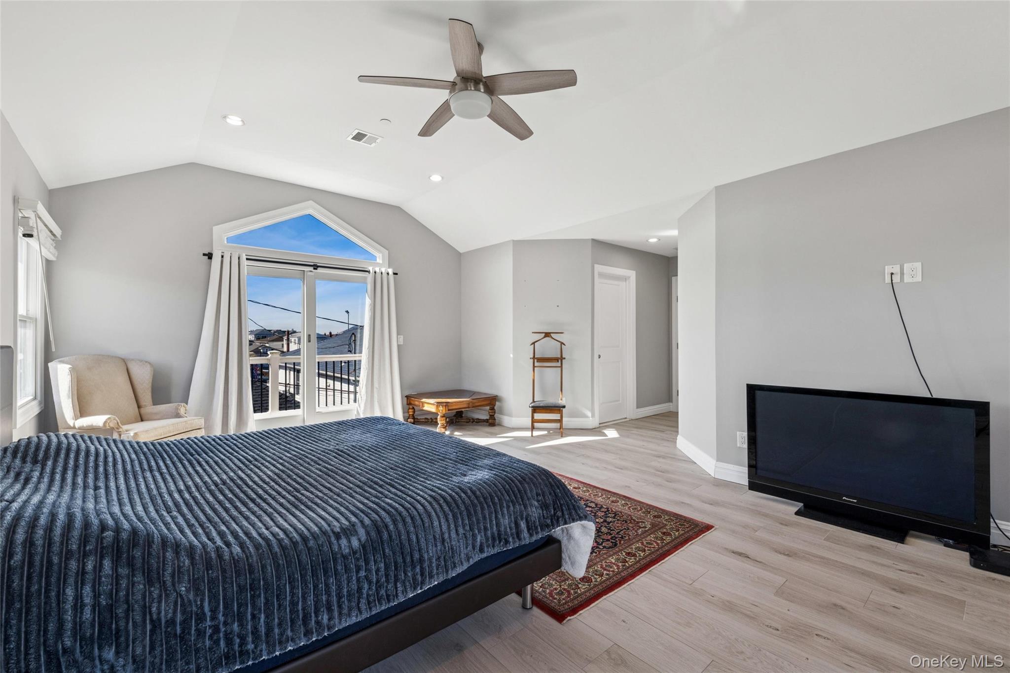 71 Michigan Street, Long Beach, NY 11561