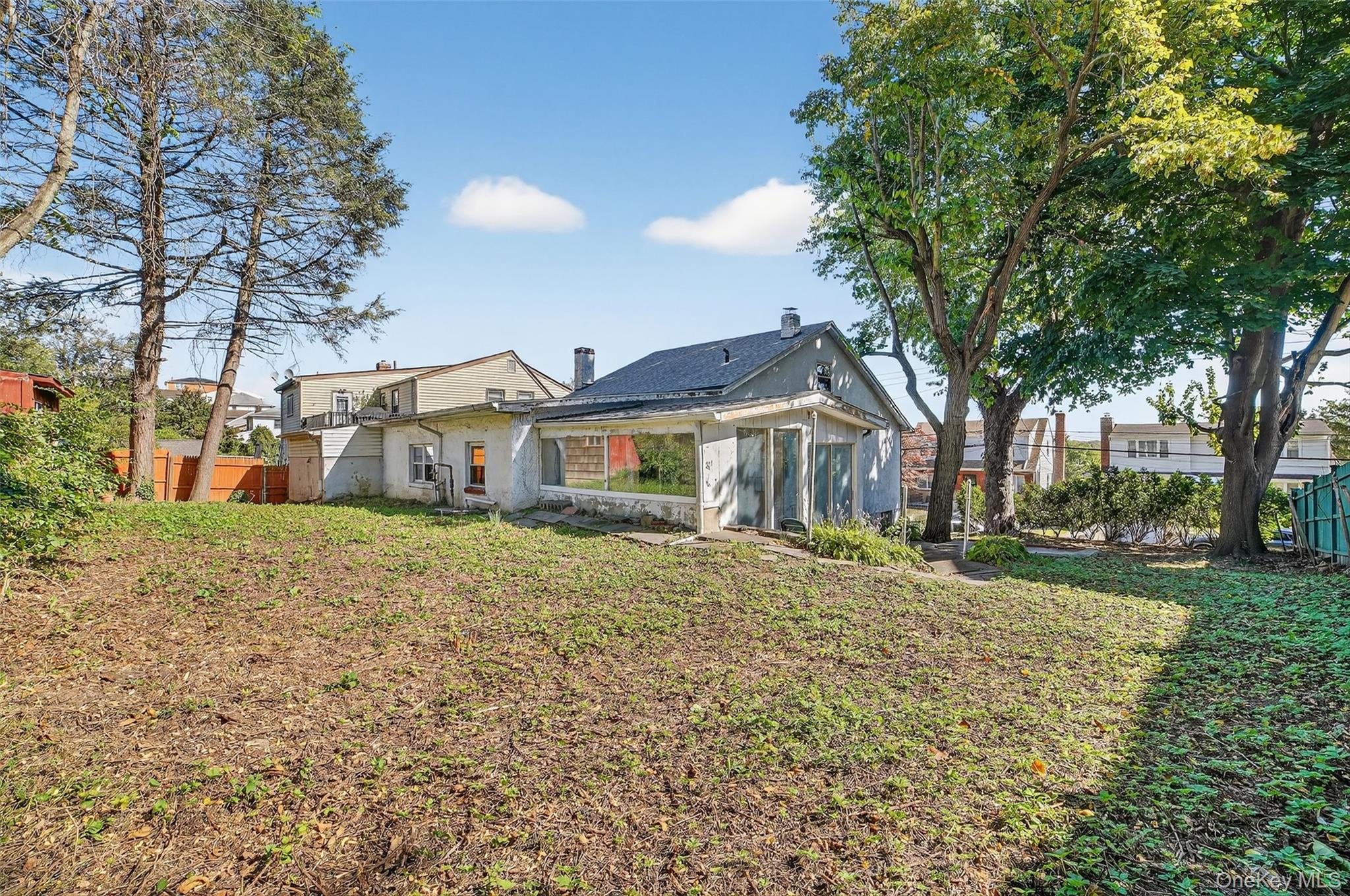 23 Mansion Avenue, Yonkers, NY 10704