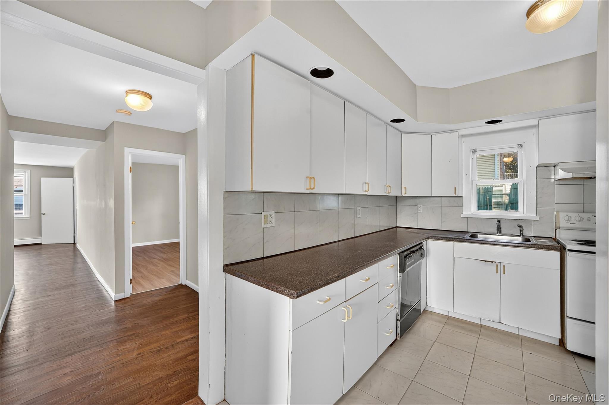 23 Mansion Avenue, Yonkers, NY 10704