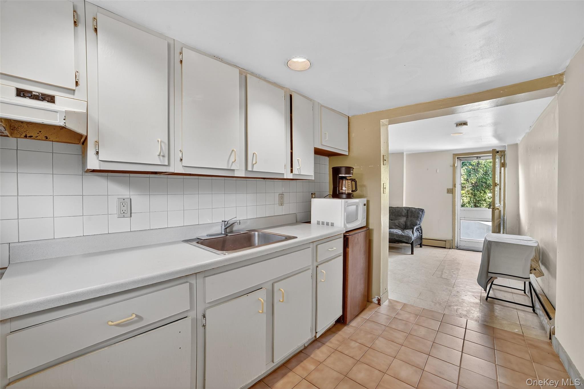 23 Mansion Avenue, Yonkers, NY 10704